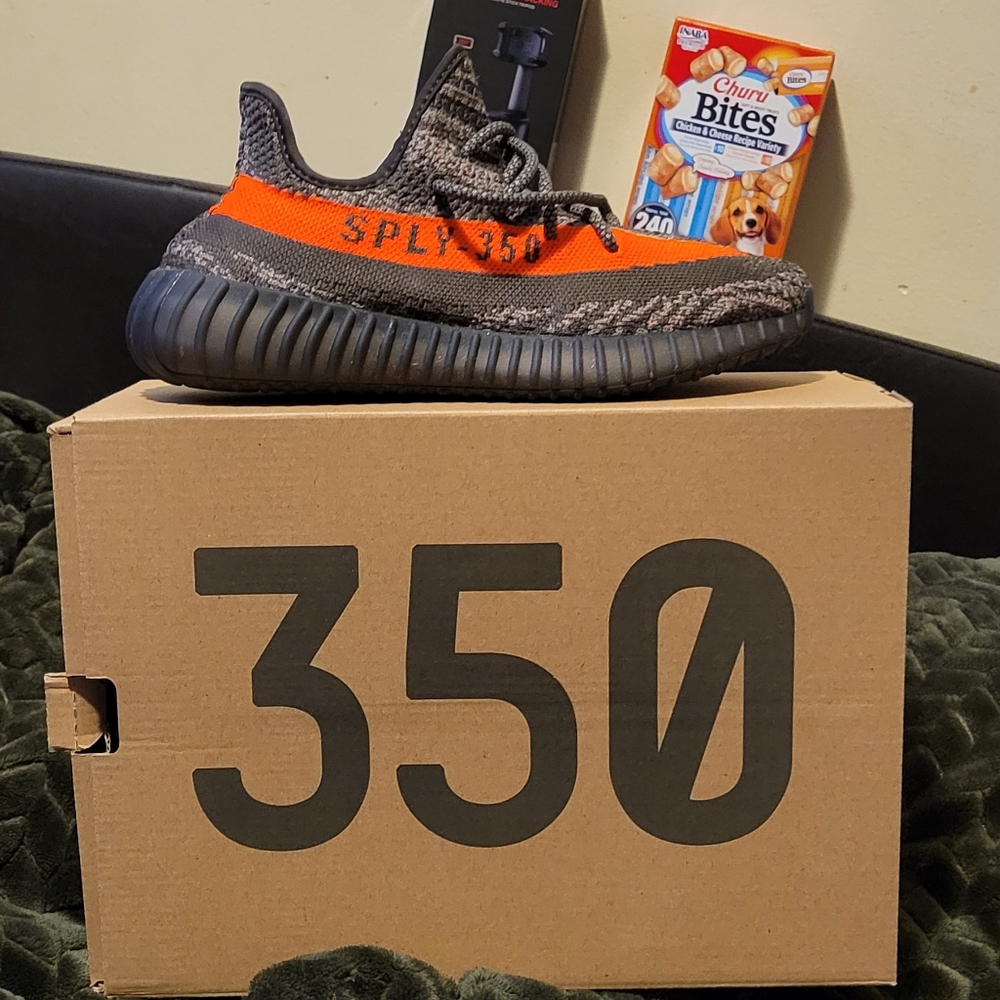 Adidas yeezy 350 v2 size 5.5 y